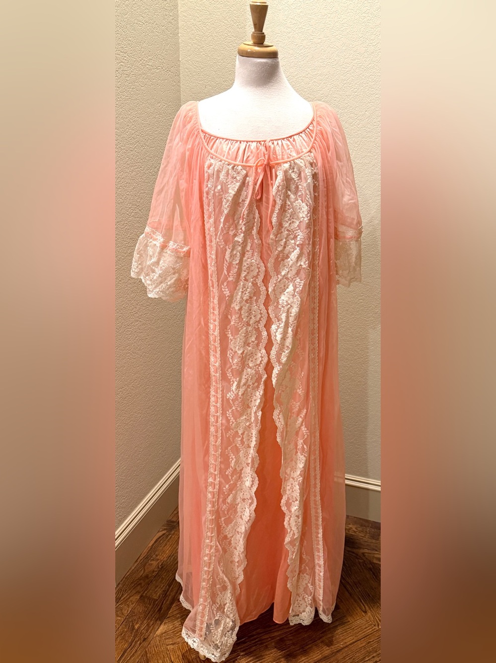 VTG 60s Sheer Peach 2 Pc Set Peignoir Robe Chiffon Lace Long Dressing Gown XXL